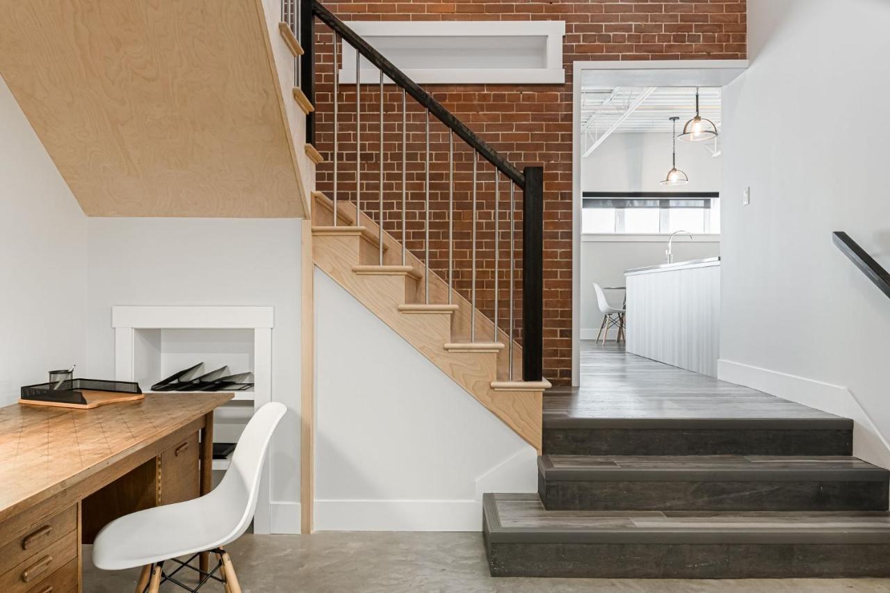 Aparthotel Station 1 By Terra Hospitality Moncton Esterno foto