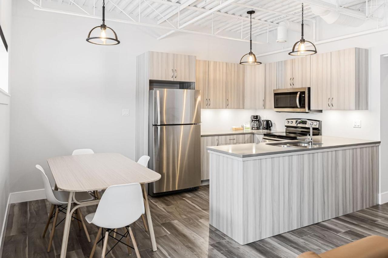 Aparthotel Station 1 By Terra Hospitality Moncton Esterno foto
