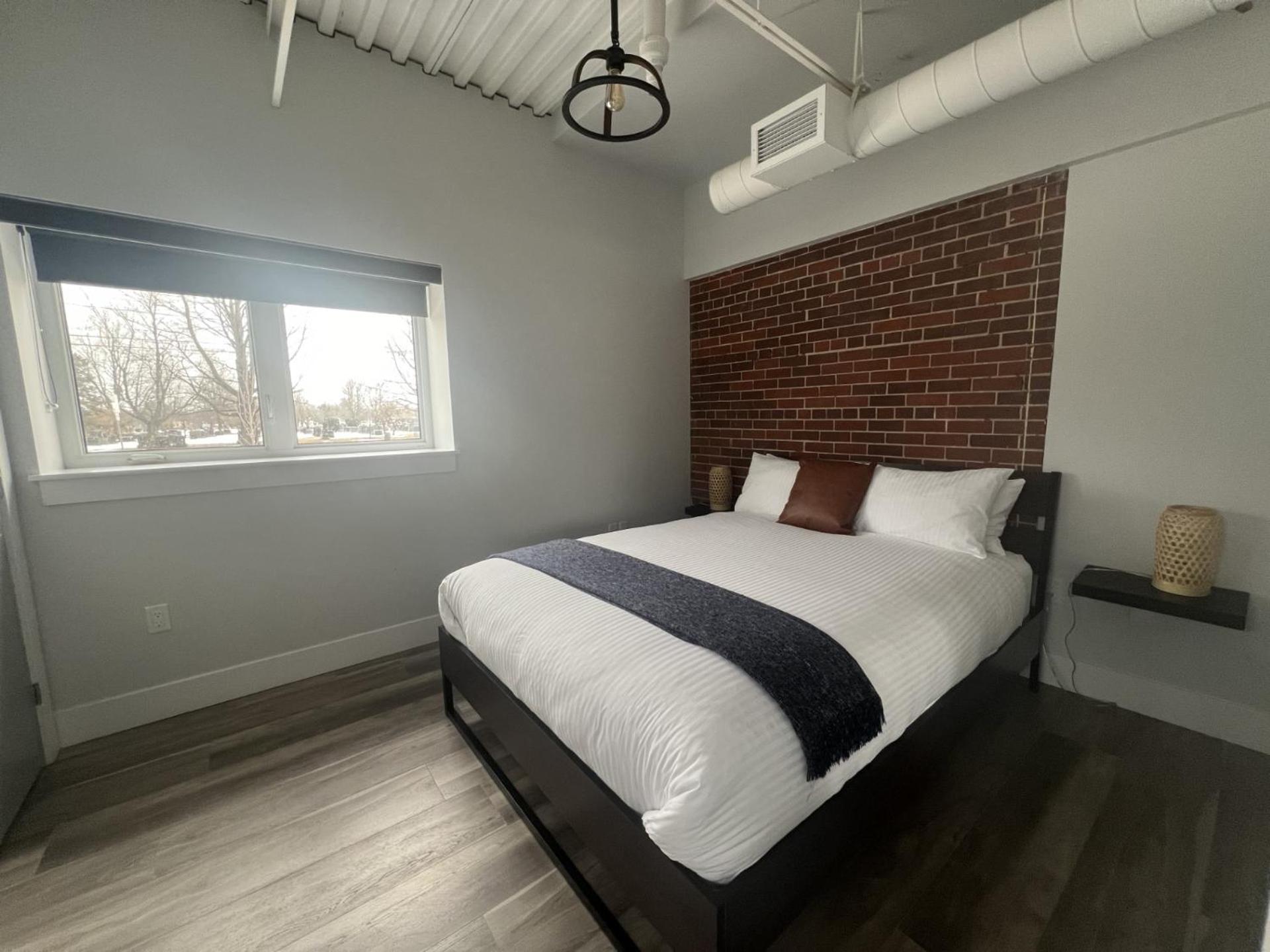 Aparthotel Station 1 By Terra Hospitality Moncton Esterno foto